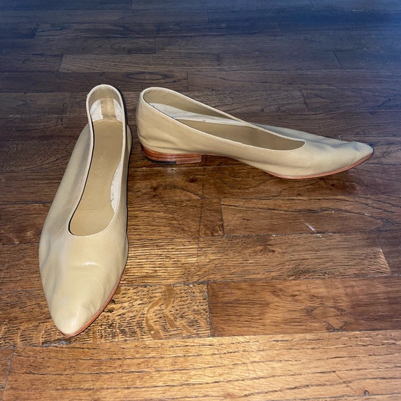 Martiniano Tan Leather Flats